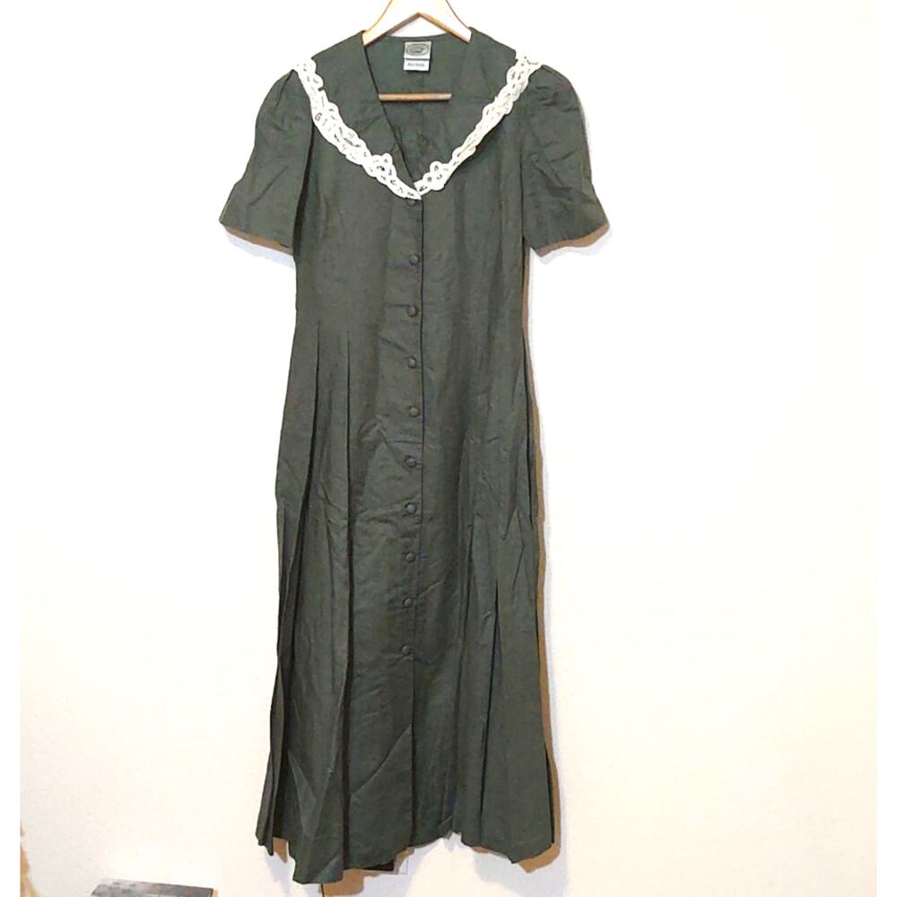 Vintage Laura Ashley 80s Green Button Front Lace Yoke Cottagecore Pleated Dress